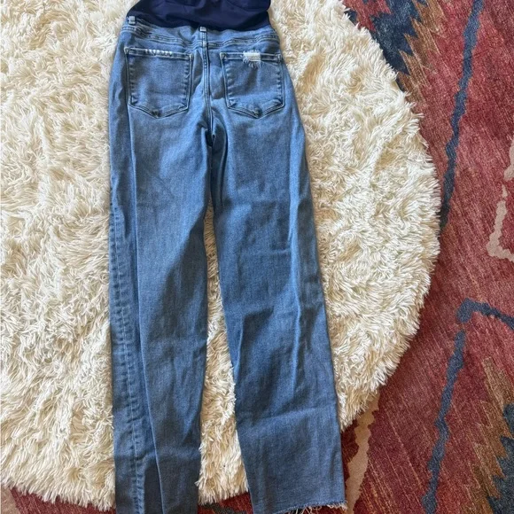 Blue Vintage Wash Raw Hem Wide Leg Maternity Jeans - Picture 4 of 6